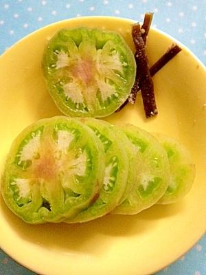 青トマト(グリーントマト、未熟トマト)のぬか漬け