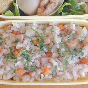 ごはんのお弁当～沖縄ジューシー風炊き込みごはん