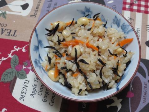 お手軽ひじきご飯