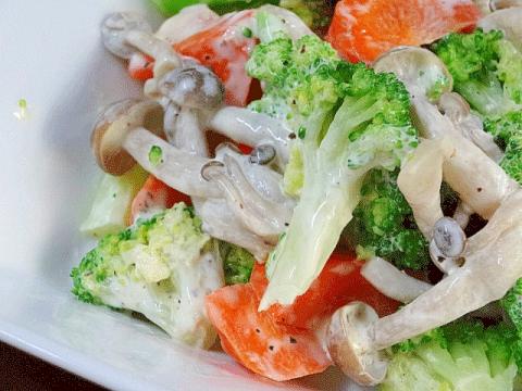 電子レンジで簡単♪　「秋の温野菜サラダ」