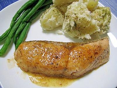 洋食の定番！鮭のムニエル