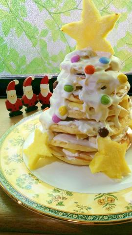 パンケーキでハワイアンなクリスマスツリーケーキ