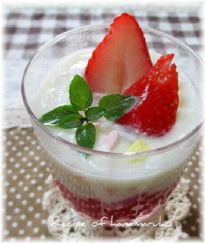 クリスマスに可愛いいちごのヨーグルトパフェ♪
