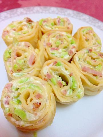 一口おつまみ☆ロールクレープのチーズ枝豆前菜