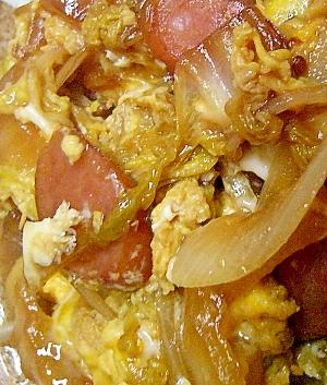 白菜とウィンナーのすき焼き風卵とじ