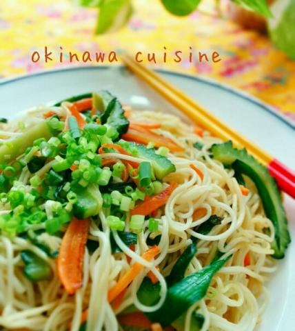 具材は野菜だけで♪ゴーヤ入りのソーメンチャンプルー