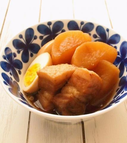 うちの人気メニュー♪　とろ～っと大根と豚バラの煮物