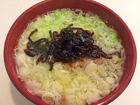 長ネギたっぷり☆納豆茶漬け昆布トッピング