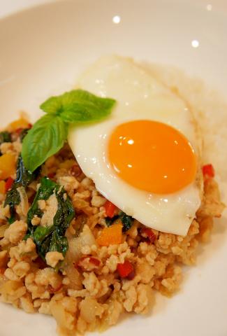 タイ料理☆ガパオライス～バジルと鶏ひき肉炒めご飯