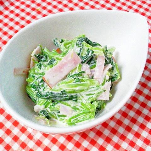 鉄分補給に！ほうれん草とハムの辛子マヨ和え
